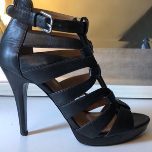 Nine West black scrappy heeled sandals